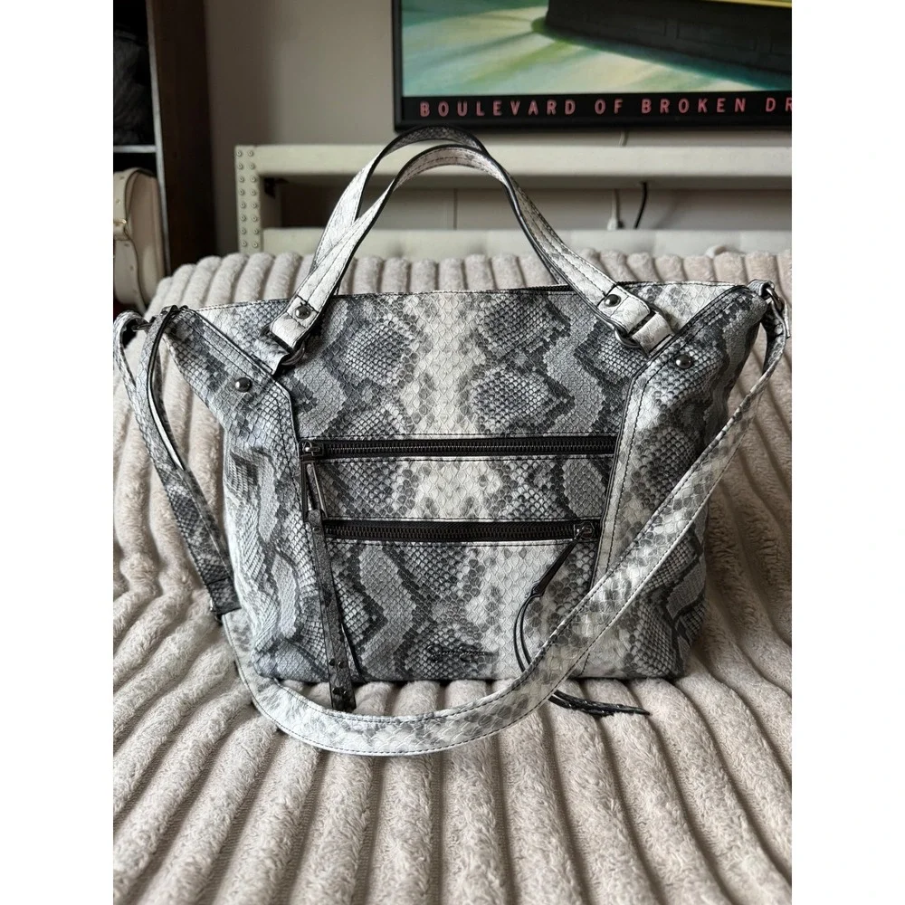 Jessica‎ Simpson Grey Snakeskin Print Tote Bag Crossbody Handbag JS Logo Charm